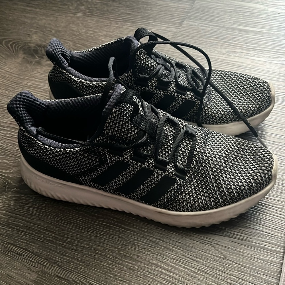 Adidas sneakers size 8
